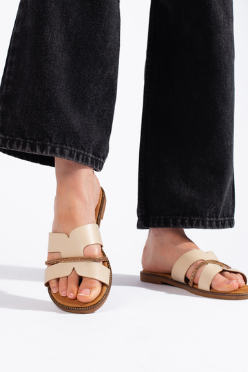 Chaussons beiges style élégant 2