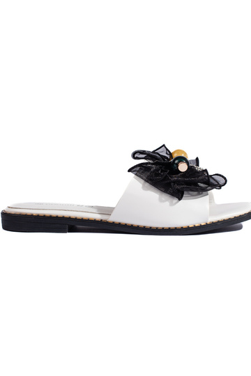 pantoufles blanches