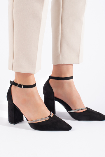 talons hauts en daim noir... 2