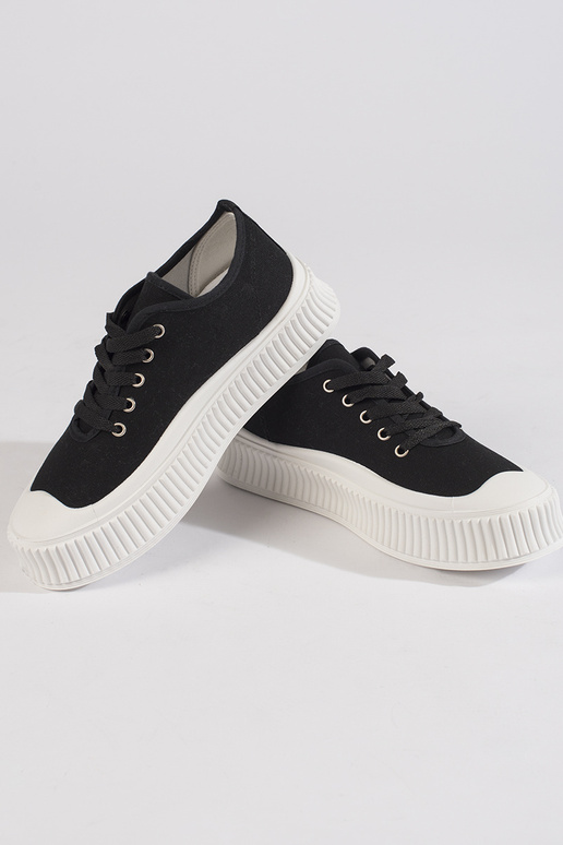 Chaussures noires pour femmes avec... Chaussures noires pour femmes avec...