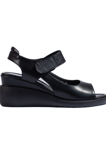 Sandales compensées noires...