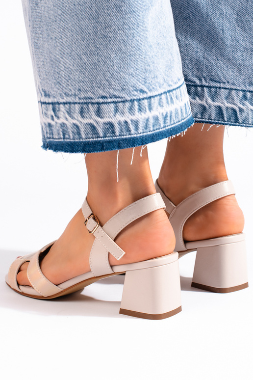 Sandales brillantes beiges de Sergio...