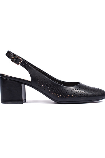 avec éléments ajourés,...