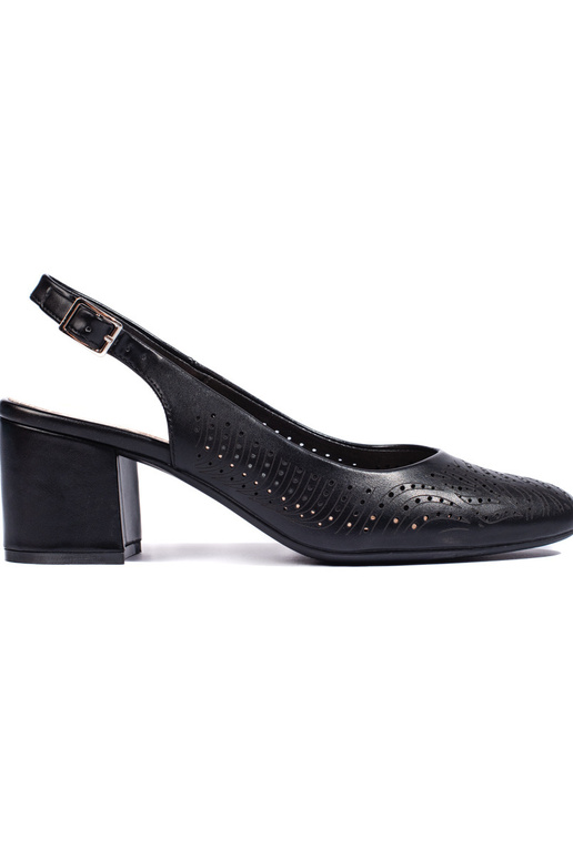 avec éléments ajourés, talons hauts... avec éléments ajourés, talons hauts...