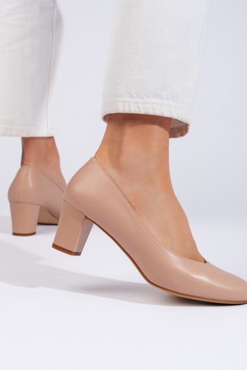 Talons hauts beiges élégants 2