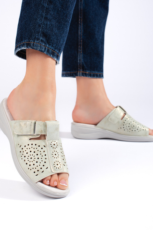 sandales avec éléments ajourés