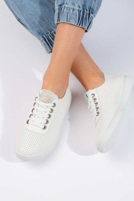 avec éléments ajourés, blanc...