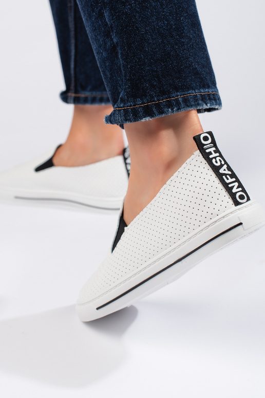 avec éléments ajourés Chaussures pour...