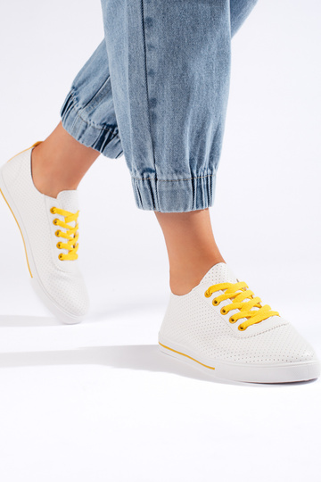 Baskets femme modèle... 2