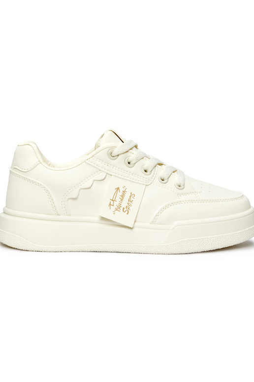 Chaussures modèle baskets beiges