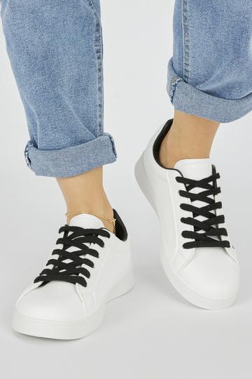 chaussures de sport... 2