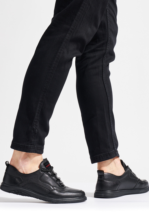 pour hommes couleur noire...