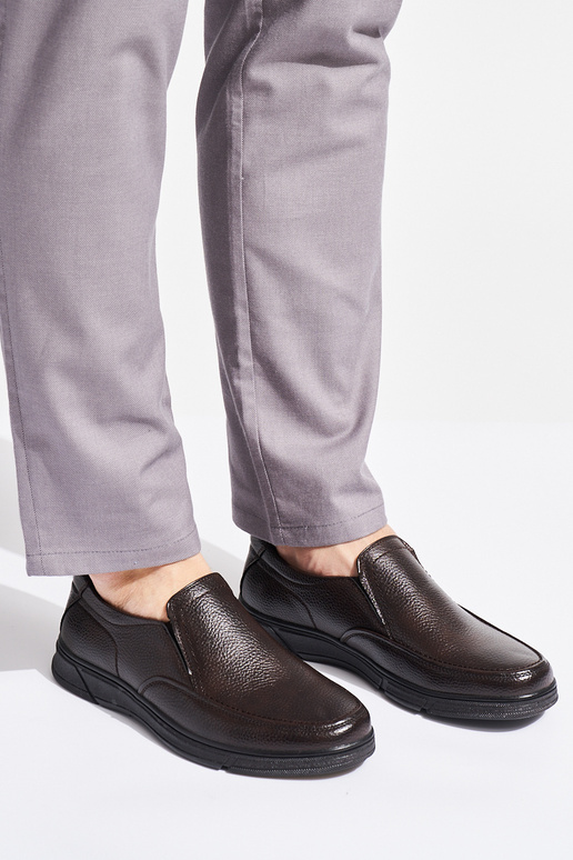 mocassins marron pour hommes en cuir...