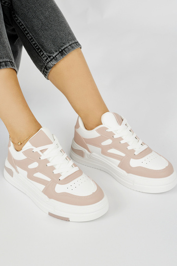 Chaussures modèle Sneakers... 2