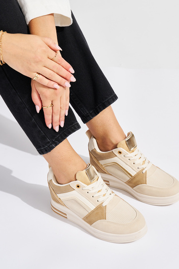 Chaussures femme modèle... 2