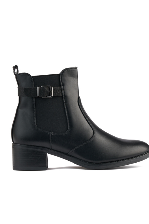 chaussures pour femmes noires sur un...