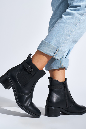 chaussures pour femmes... 2