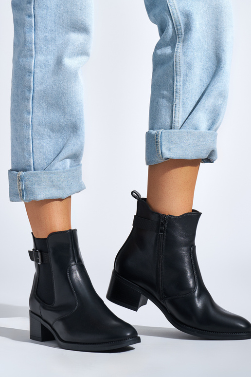 chaussures pour femmes noires sur un...