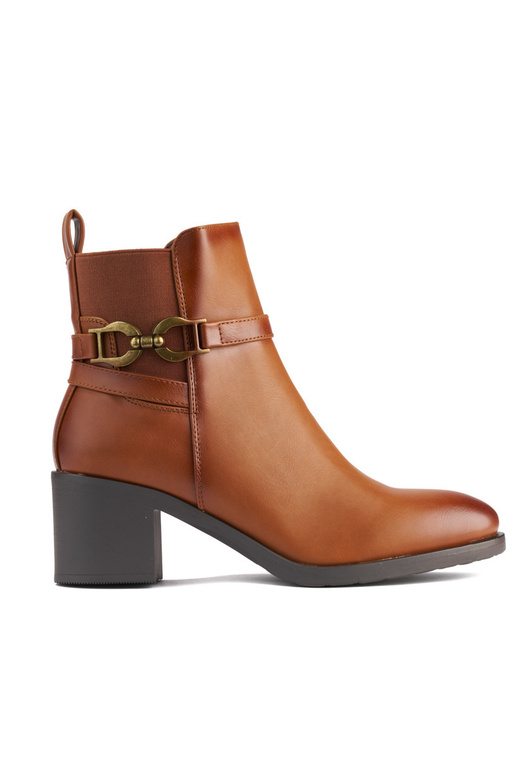chaussures pour femmes marron sur le... chaussures pour femmes marron sur le...