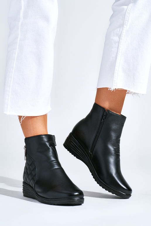 Chaussures compensées noires...