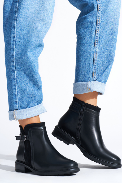 chaussures pour femmes noires sur un...