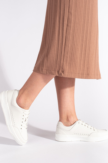 chaussures en cuir blanc à... 2