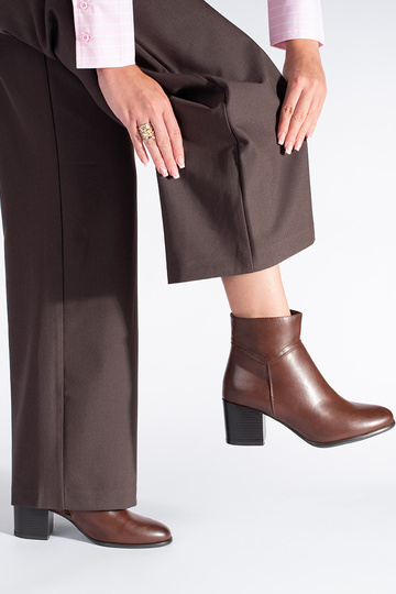 bottes marron par Sergio Leone 2