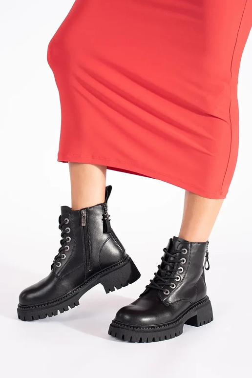 Peau couleur noire attaché Chaussures...