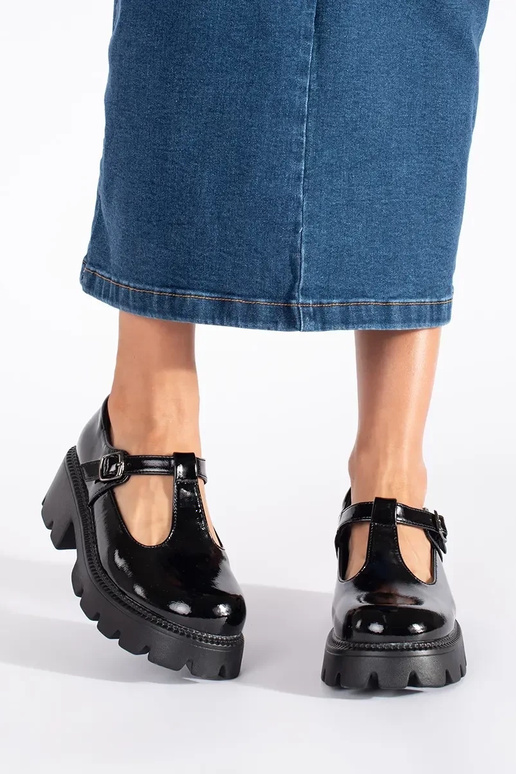 couleur noire laqué chaussures de...