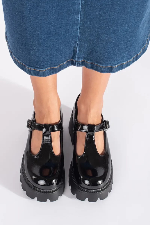 couleur noire laqué chaussures de...