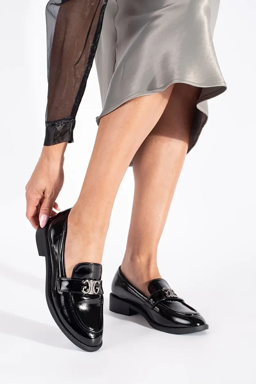 Modèle classique couleur noire laqué... Modèle classique couleur noire laqué...