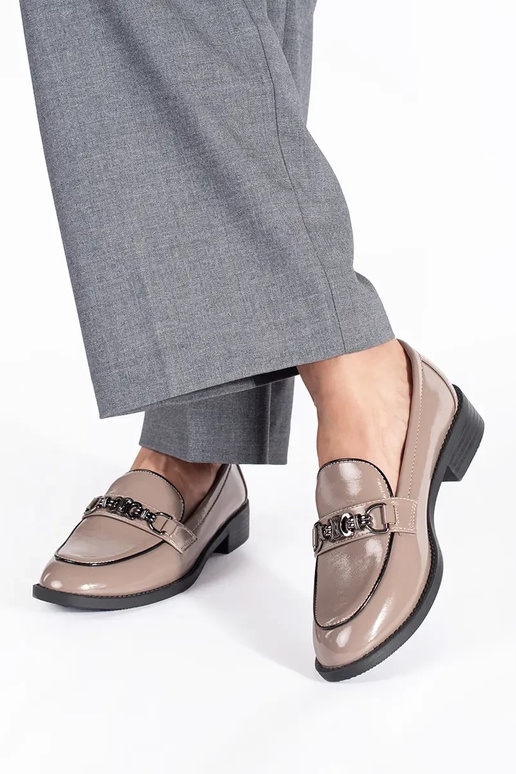 avec effet vernis beige mocassins... avec effet vernis beige mocassins...