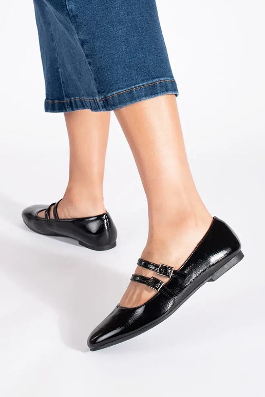 couleur noire laqué ballerines avec... couleur noire laqué ballerines avec...