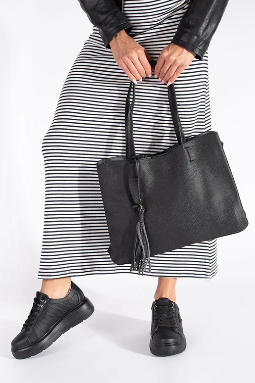 Peau couleur noire Chaussures modèle...