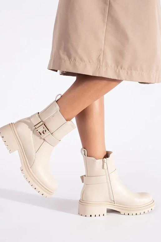 couleur crème un classique chaussures... couleur crème un classique chaussures...