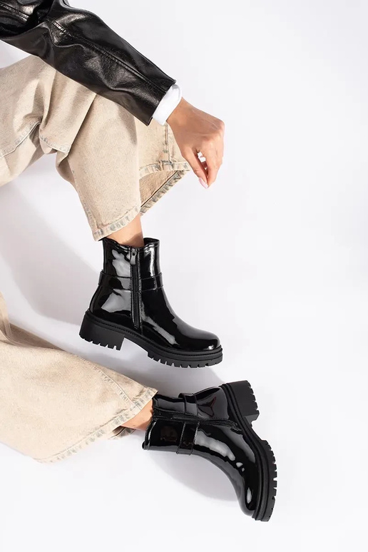 avec effet vernis couleur noire... avec effet vernis couleur noire...