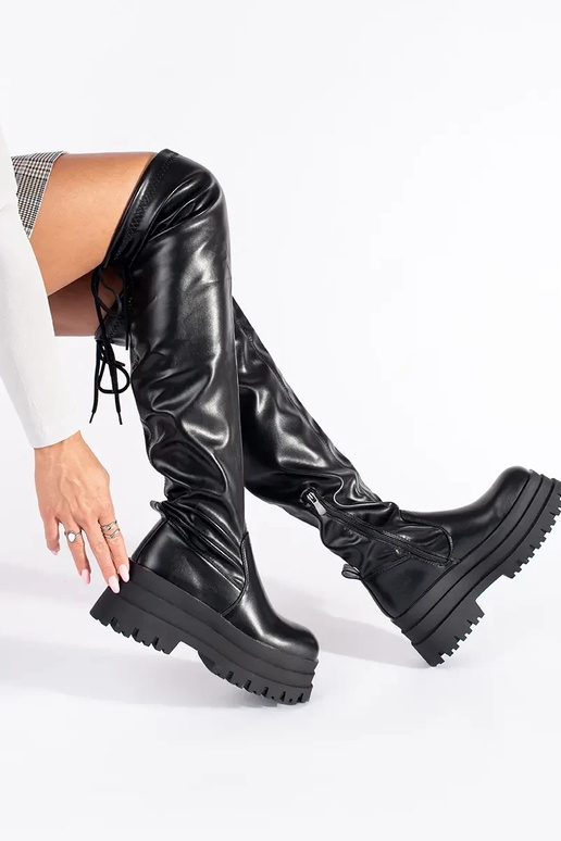 couleur noire mousquetaires avec une... couleur noire mousquetaires avec une...