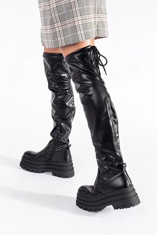 couleur noire mousquetaires avec une... couleur noire mousquetaires avec une...