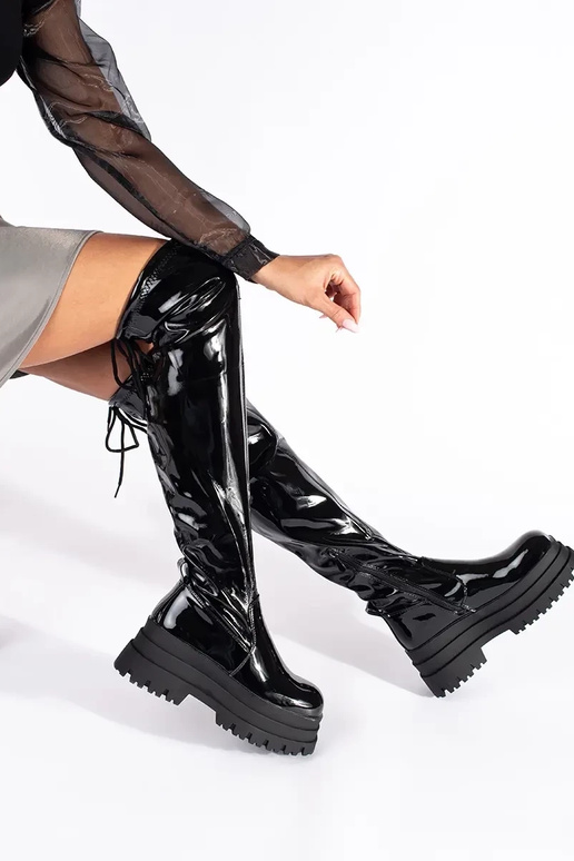 couleur noire laqué mousquetaires... couleur noire laqué mousquetaires...