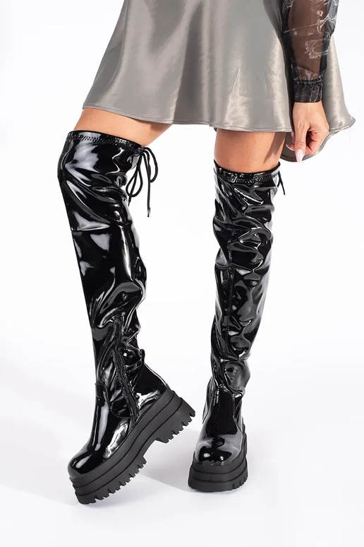 couleur noire laqué mousquetaires... couleur noire laqué mousquetaires...