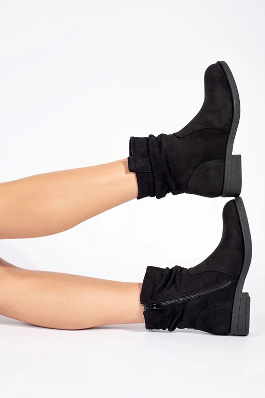 Bottes de cow-boy en daim noir Bottes de cow-boy en daim noir