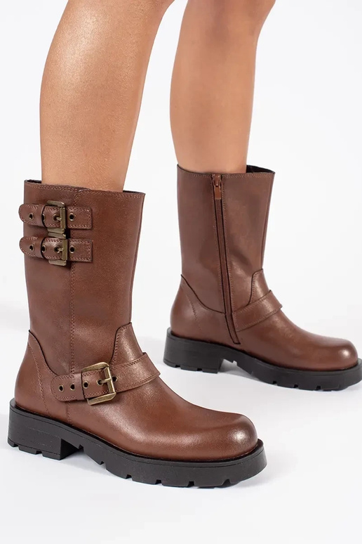 Chaussures pour femmes en cuir marron...