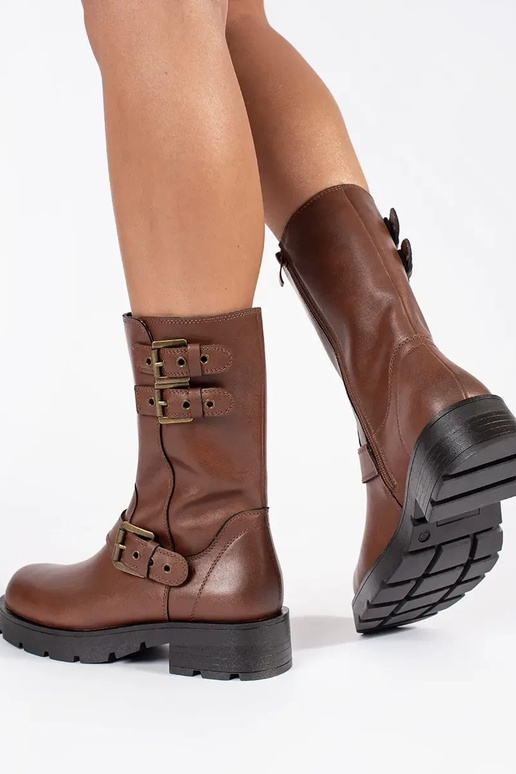 Chaussures pour femmes en cuir marron...