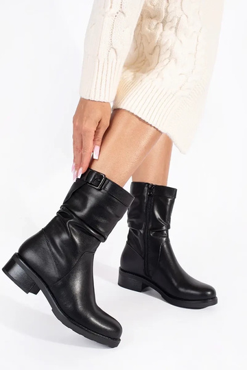 chaussures femme isolées en... 2