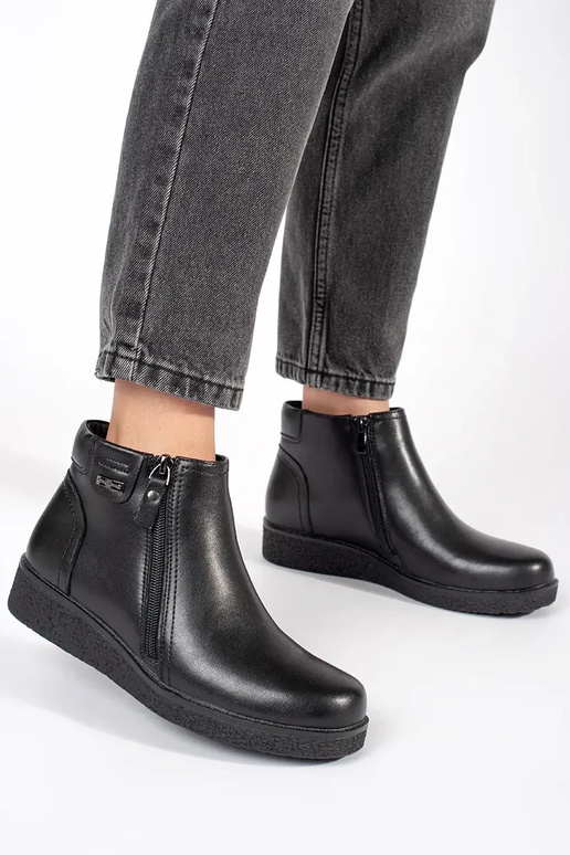 Chaussures confortables en cuir noir... Chaussures confortables en cuir noir...