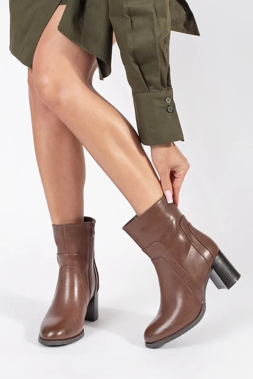 Sergio Leone Bottes à talons en cuir... Sergio Leone Bottes à talons en cuir...