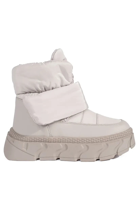couleur grise isoler Bottes de neige... couleur grise isoler Bottes de neige...