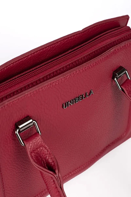 Sac à main rouge classique et élégant