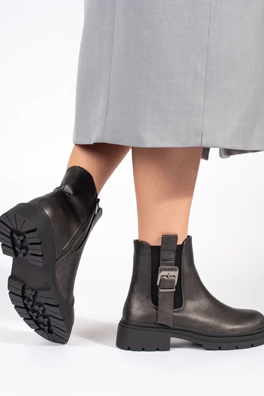 Chaussures à boucles marron foncé