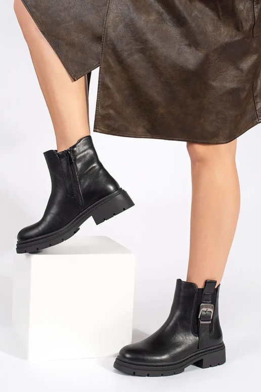 Chaussures noires à boucles